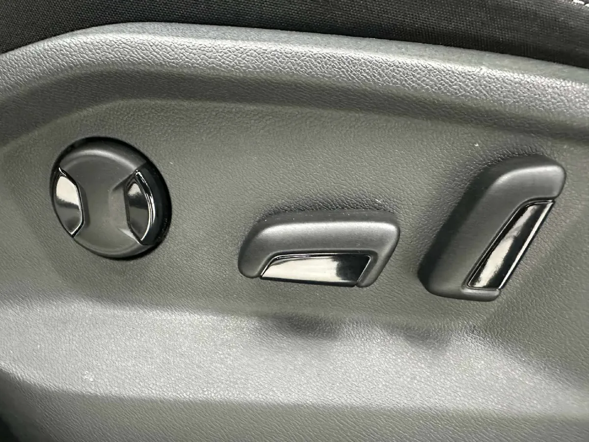 2022 Volkswagen T-Roc 1.4T 150HP L4 7DCT,autocango,china used car exporter,china ev exporter,chinese used car exporter,chinese used ev exporter