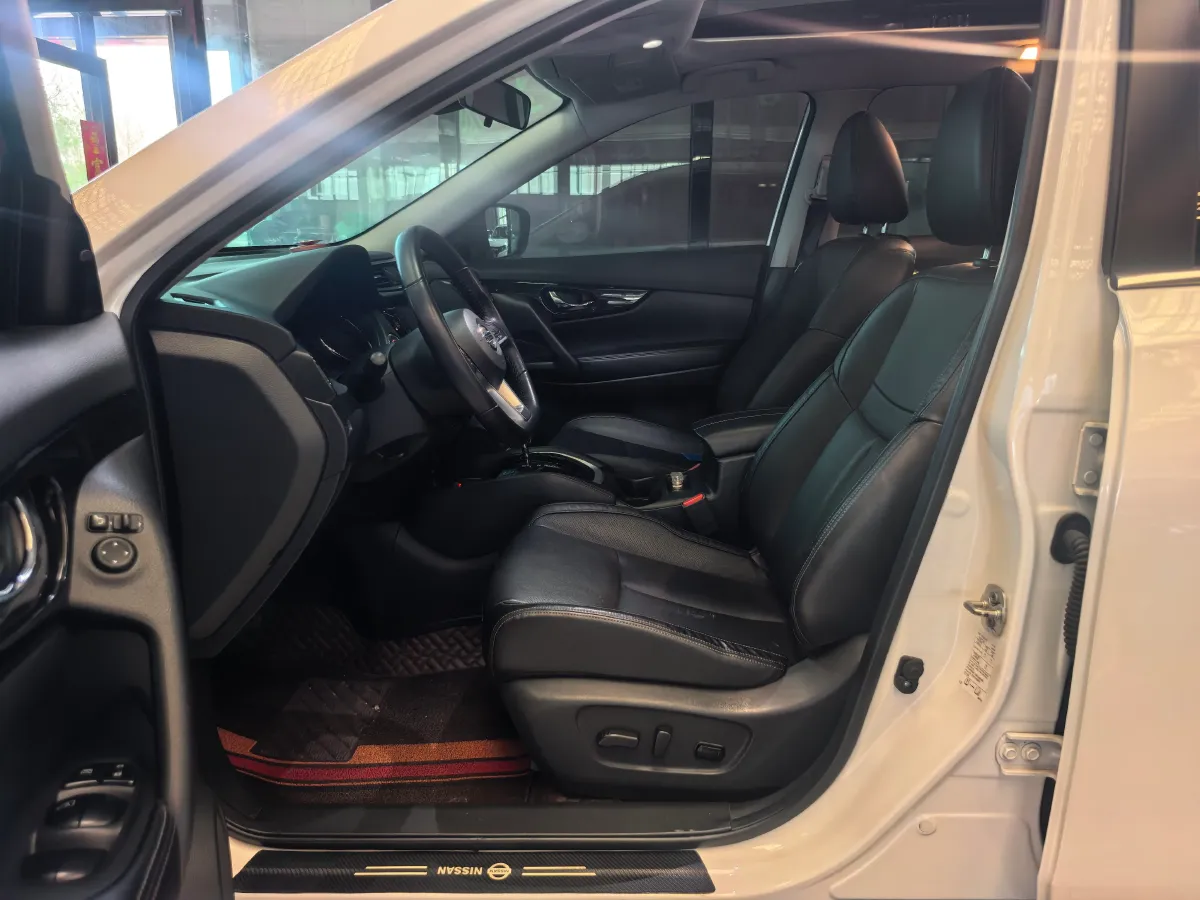 2020 Nissan X-Trail 2.0L 154HP L4 CVT,autocango,china used car exporter,china ev exporter,chinese used car exporter,chinese used ev exporter