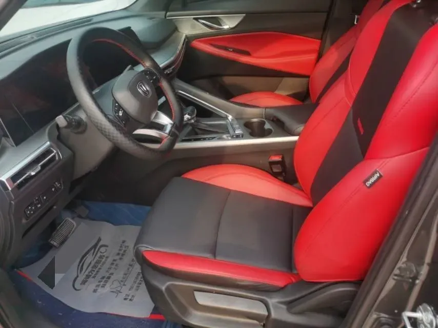 2021 ChangAn CS35 Plus 1.4T 160HP L4 7DCT,autocango,china used car exporter,china ev exporter,chinese used car exporter,chinese used ev exporter