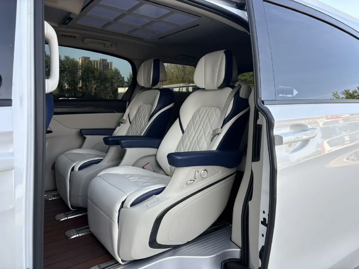 2021 Buick GL8 2.0T 237HP L4 9AT,autocango,china used car exporter,china ev exporter,chinese used car exporter,chinese used ev exporter