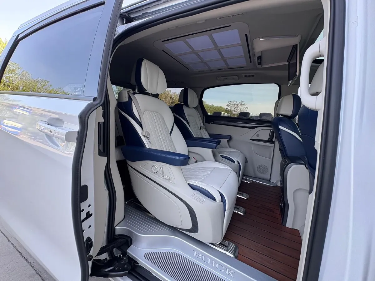 2021 Buick GL8 2.0T 237HP L4 9AT,autocango,china used car exporter,china ev exporter,chinese used car exporter,chinese used ev exporter