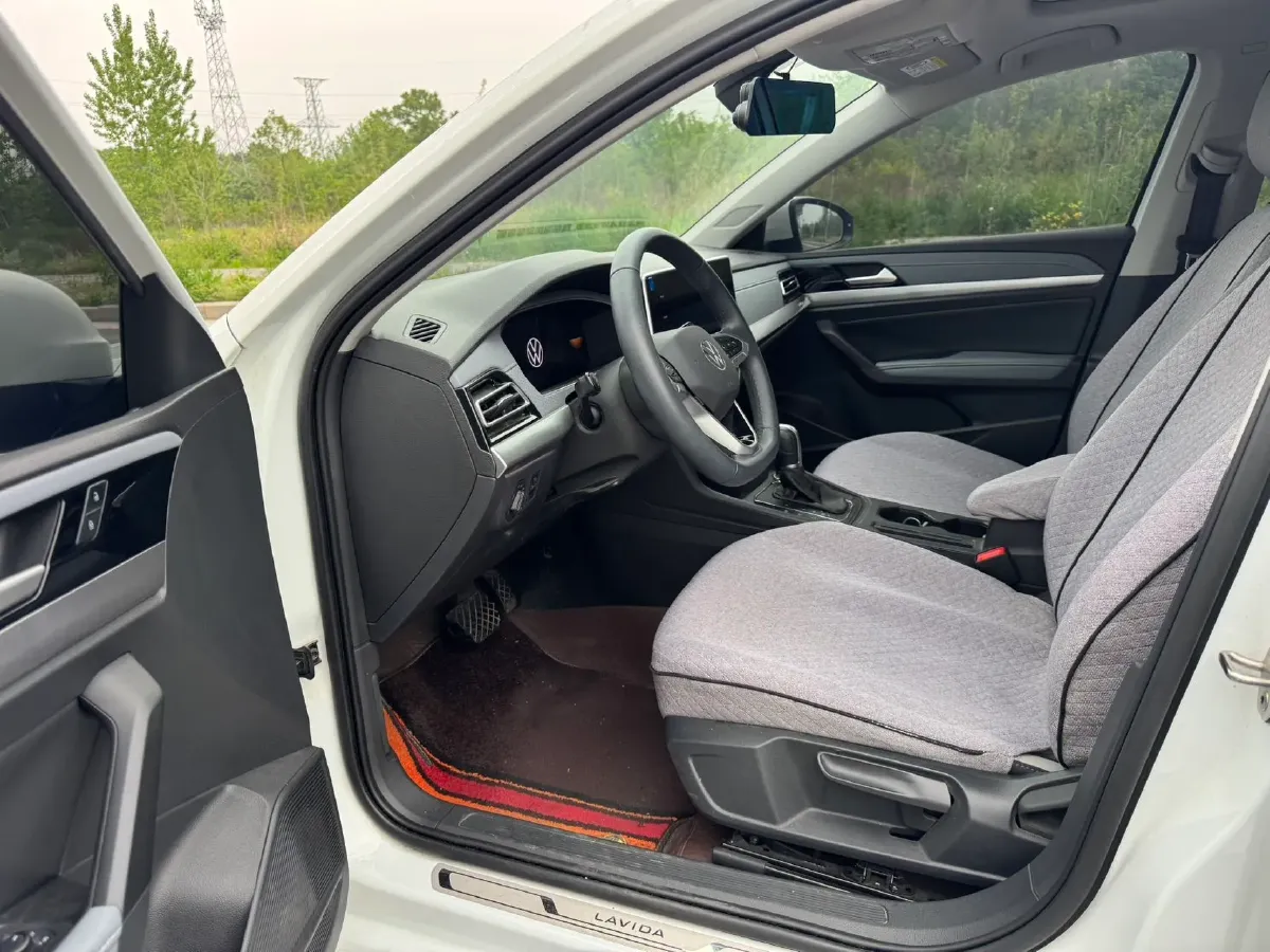 2023 Volkswagen Lavida 1.5L 113HP L4 6AT,autocango,china used car exporter,china ev exporter,chinese used car exporter,chinese used ev exporter