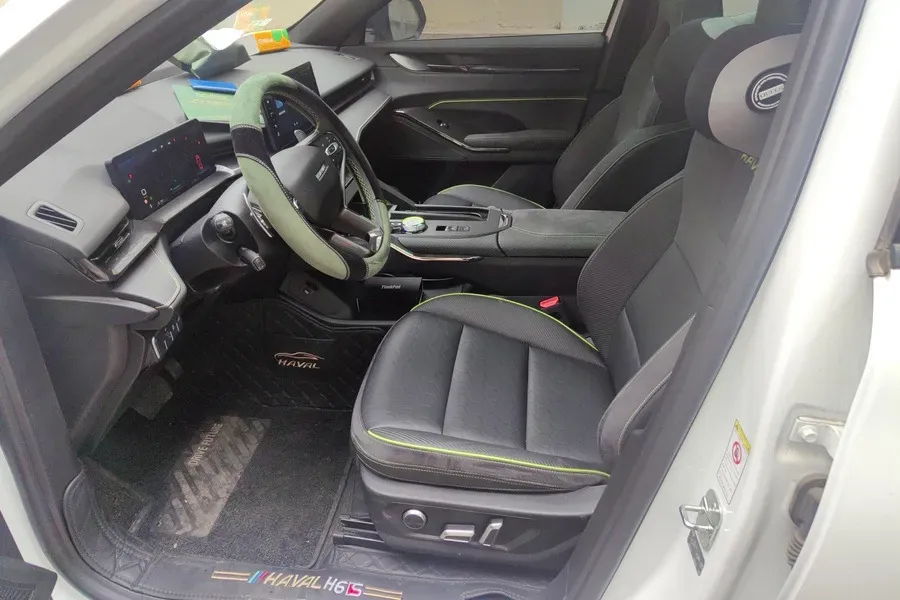 2022 Haval H6S 2.0T 211HP L4 7DCT,autocango,china used car exporter,china ev exporter,chinese used car exporter,chinese used ev exporter