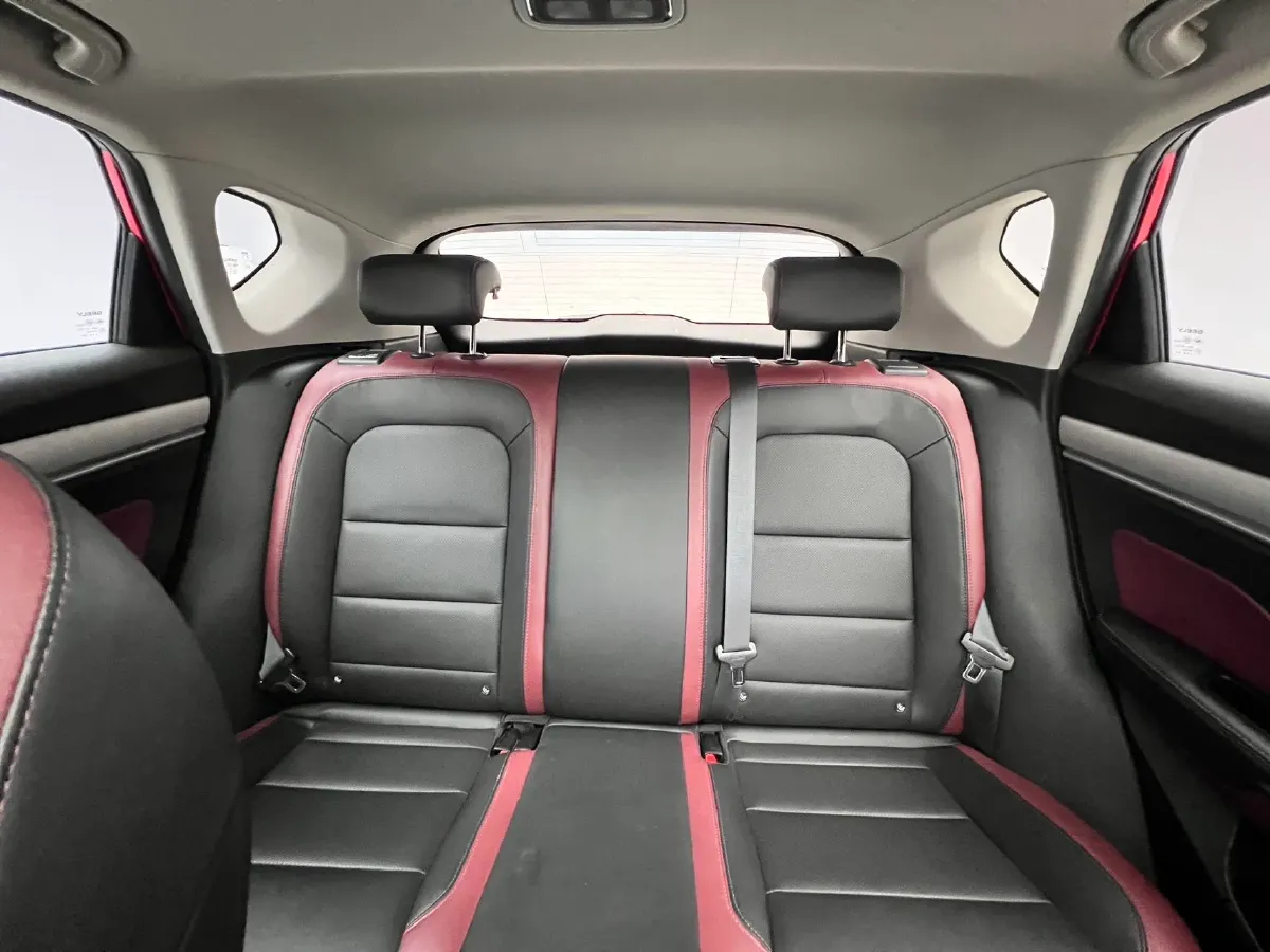 2021 Geely Coolray 1.4T 141HP L4 6DCT,autocango,china used car exporter,china ev exporter,chinese used car exporter,chinese used ev exporter