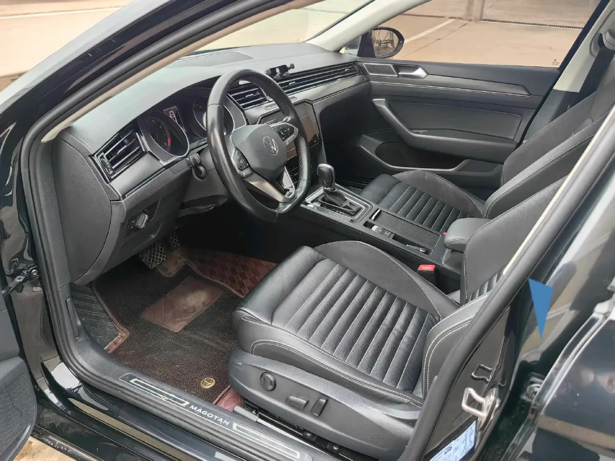 2020 Volkswagen Magotan 2.0T 186HP L4 7DCT,autocango,china used car exporter,china ev exporter,chinese used car exporter,chinese used ev exporter