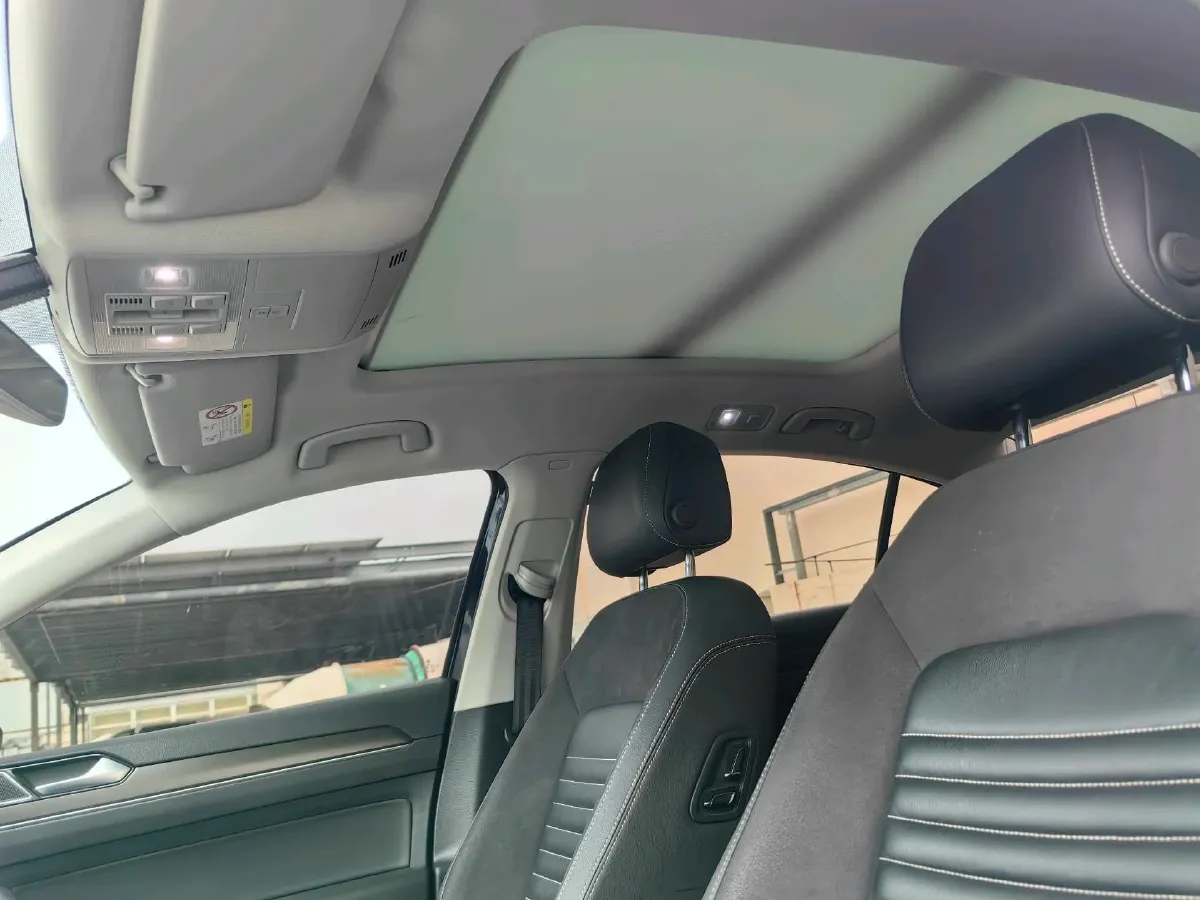 2020 Volkswagen Magotan 2.0T 186HP L4 7DCT,autocango,china used car exporter,china ev exporter,chinese used car exporter,chinese used ev exporter