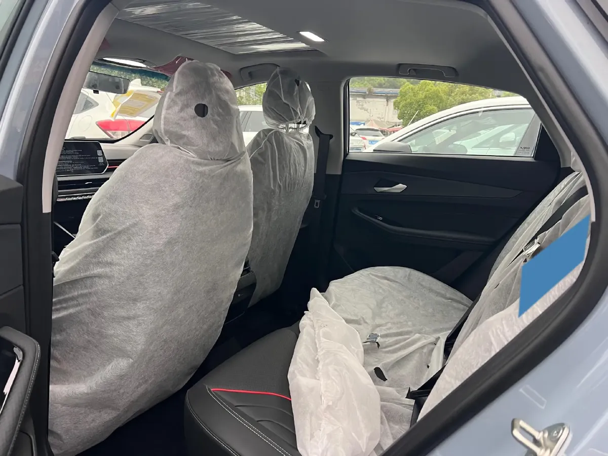 2024 Geely Binray 1.5T 181HP L4 7DCT,autocango,china used car exporter,china ev exporter,chinese used car exporter,chinese used ev exporter