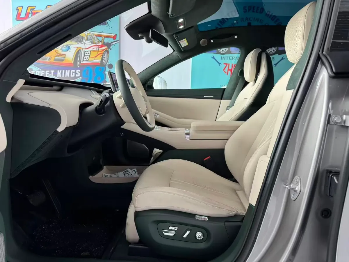 2025 MI YU7 BEV 101.7KWH,autocango,china used car exporter,china ev exporter,chinese used car exporter,chinese used ev exporter