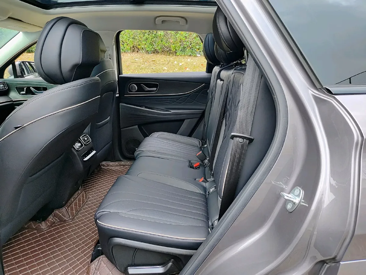 2023 Chery Tiggo 9 2.0T 261HP L4 8AT,autocango,china used car exporter,china ev exporter,chinese used car exporter,chinese used ev exporter