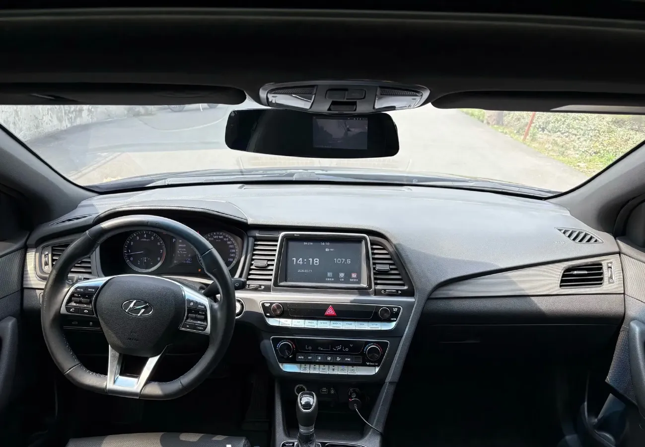 2018 Hyundai Sonata 2.0T 241HP L4 6AT,autocango,china used car exporter,china ev exporter,chinese used car exporter,chinese used ev exporter