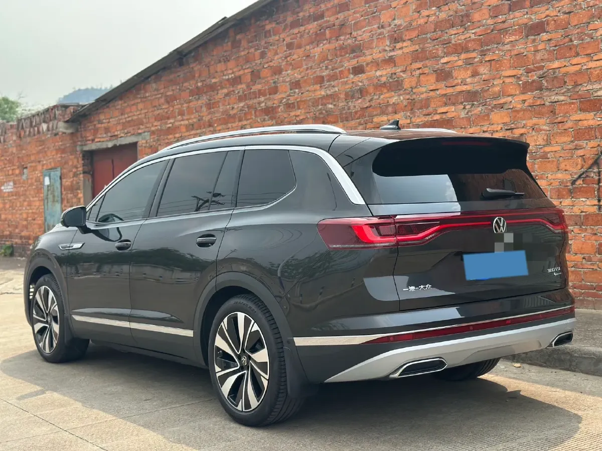 2023 Volkswagen Talagon 2.0T 220HP L4 7DCT,autocango,china used car exporter,china ev exporter,chinese used car exporter,chinese used ev exporter