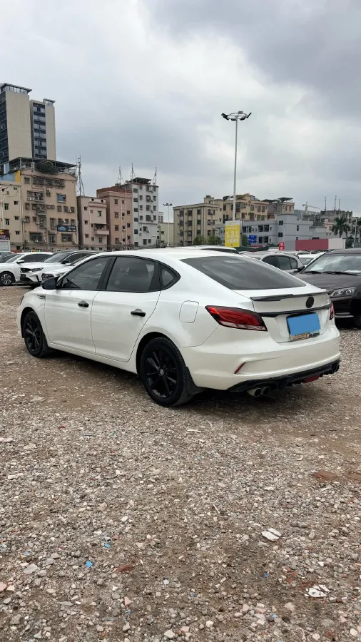 2019 MAXUS D60 1.5T 169HP L4 7DCT,autocango,china used car exporter,china ev exporter,chinese used car exporter,chinese used ev exporter