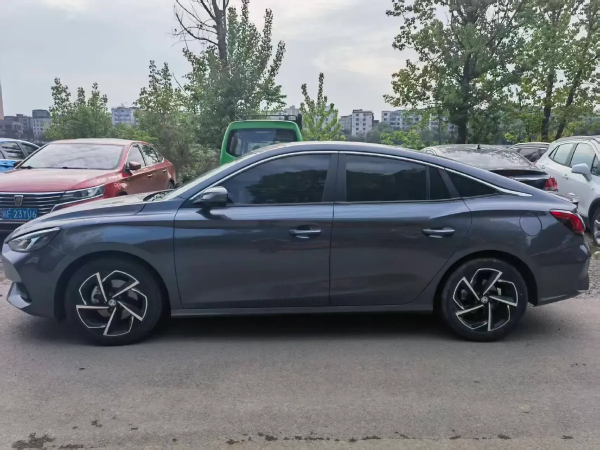 2021 MG 5 1.5T 173HP L4 7DCT,autocango,china used car exporter,china ev exporter,chinese used car exporter,chinese used ev exporter