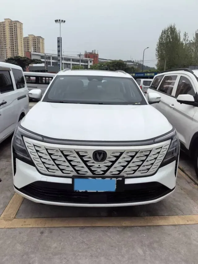 2025 ChangAn CS75 Plus 1.5T 192HP L4 8AT,autocango,china used car exporter,china ev exporter,chinese used car exporter,chinese used ev exporter