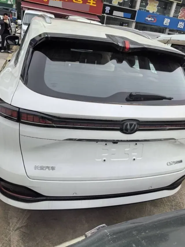 2025 ChangAn CS75 Plus 1.5T 192HP L4 8AT,autocango,china used car exporter,china ev exporter,chinese used car exporter,chinese used ev exporter