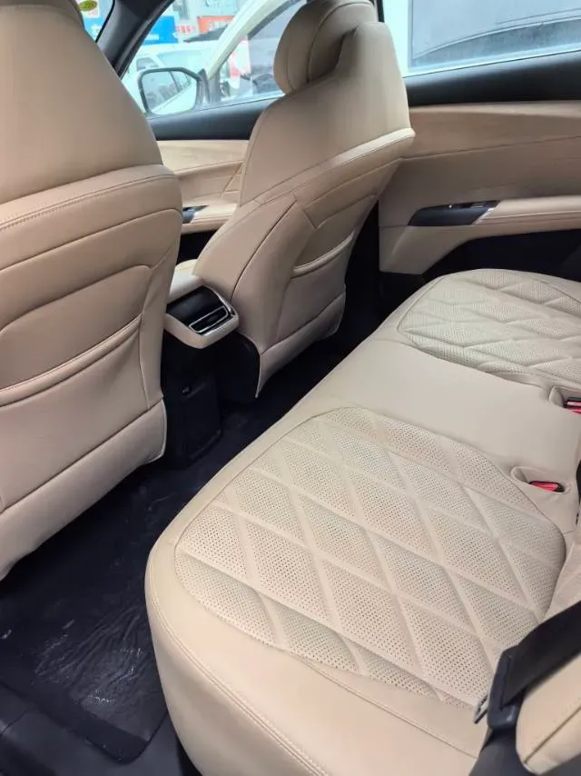 2025 ChangAn CS75 Plus 1.5T 192HP L4 8AT,autocango,china used car exporter,china ev exporter,chinese used car exporter,chinese used ev exporter