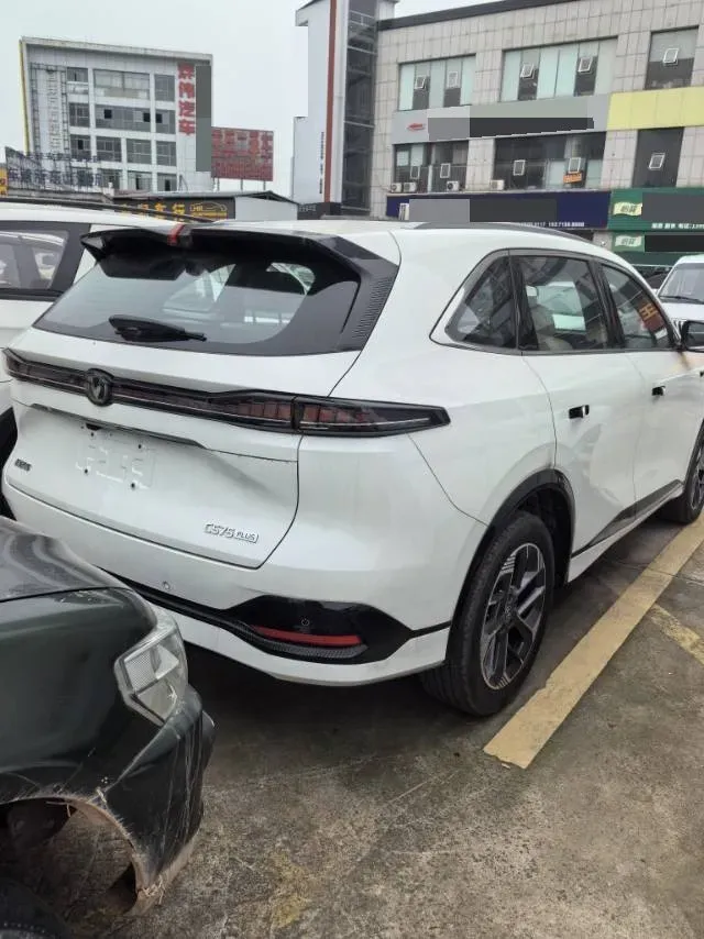 2025 ChangAn CS75 Plus 1.5T 192HP L4 8AT,autocango,china used car exporter,china ev exporter,chinese used car exporter,chinese used ev exporter