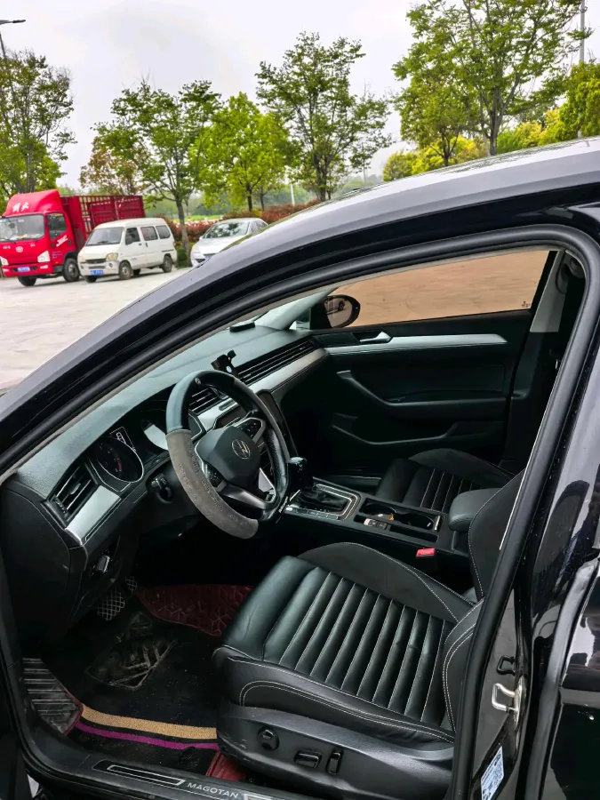 2020 Volkswagen Magotan 1.4T 150HP L4 7DCT,autocango,china used car exporter,china ev exporter,chinese used car exporter,chinese used ev exporter