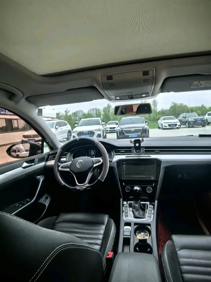 2020 Volkswagen Magotan 1.4T 150HP L4 7DCT,autocango,china used car exporter,china ev exporter,chinese used car exporter,chinese used ev exporter