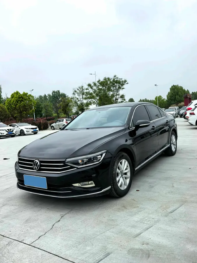 2020 Volkswagen Magotan 1.4T 150HP L4 7DCT,autocango,china used car exporter,china ev exporter,chinese used car exporter,chinese used ev exporter