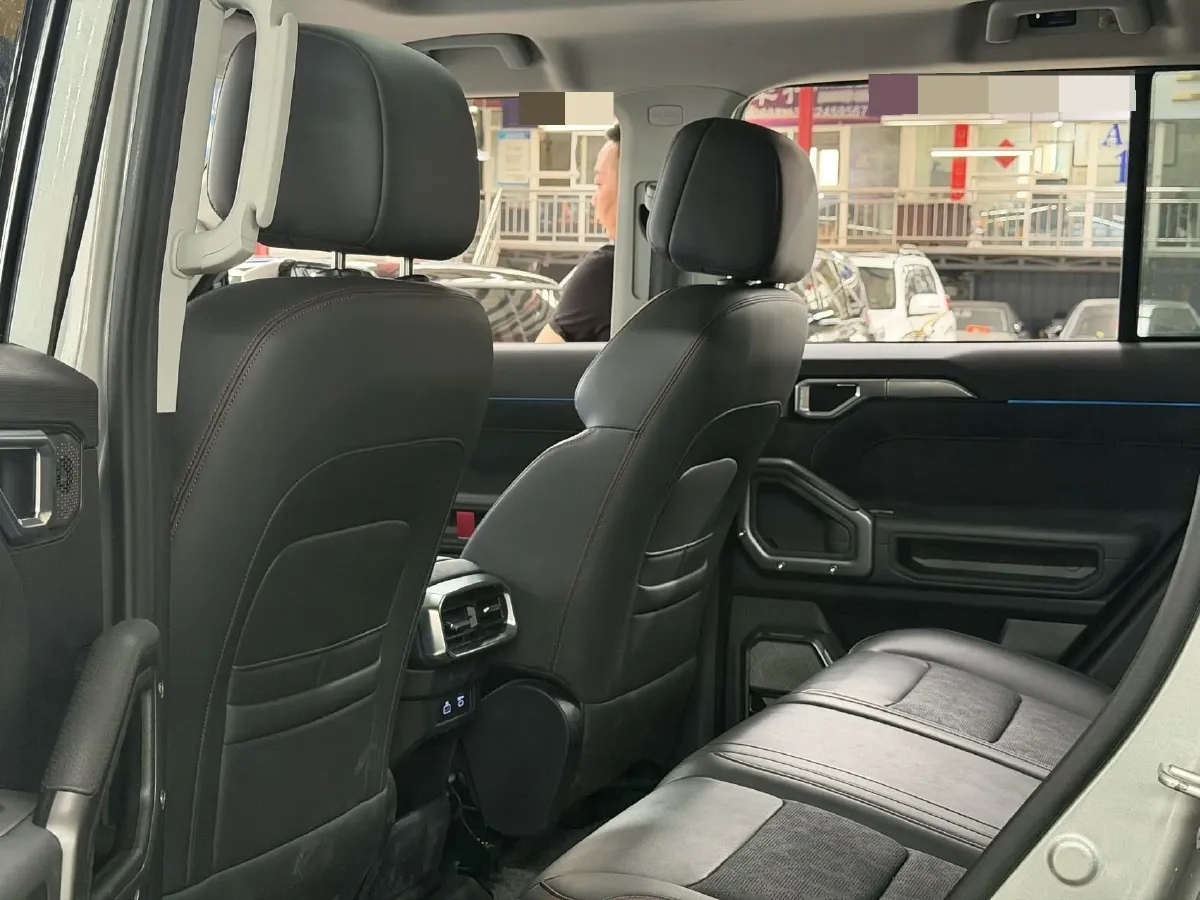 2023 Jetour Traveller 2.0T 254HP L4 7DCT,autocango,china used car exporter,china ev exporter,chinese used car exporter,chinese used ev exporter