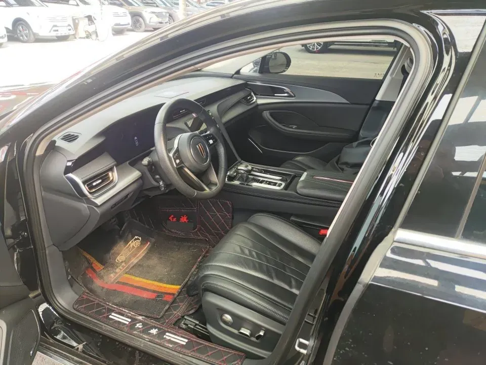 2023 HongQi H5 2.0T 224HP L4 8AT,autocango,china used car exporter,china ev exporter,chinese used car exporter,chinese used ev exporter