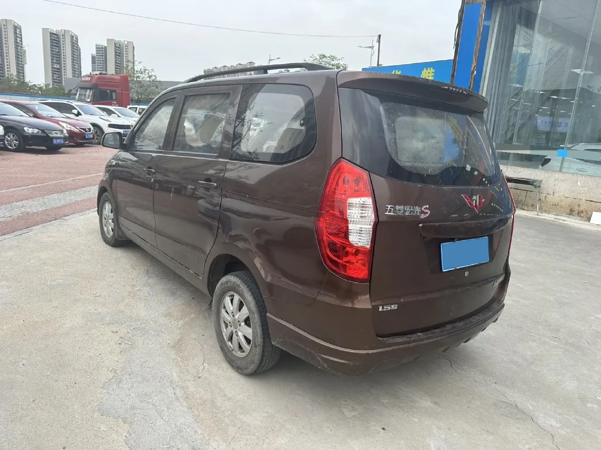 2018 WuLing HongGuang 1.5L 105HP L4 5MT,autocango,china used car exporter,china ev exporter,chinese used car exporter,chinese used ev exporter