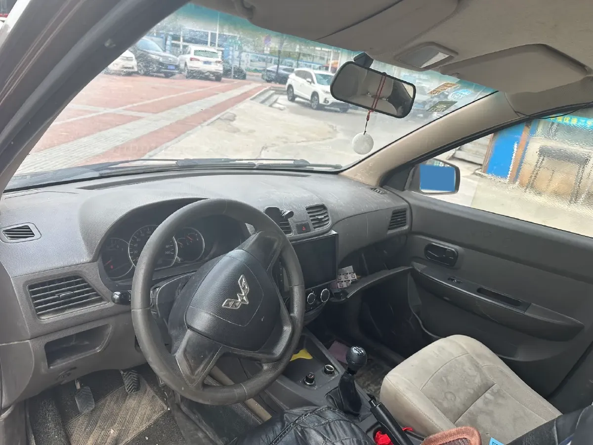 2018 WuLing HongGuang 1.5L 105HP L4 5MT,autocango,china used car exporter,china ev exporter,chinese used car exporter,chinese used ev exporter