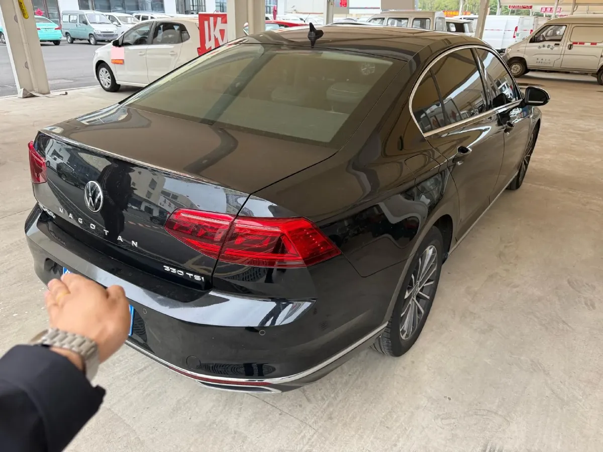 2020 Volkswagen Magotan 2.0T 186HP L4 7DCT,autocango,china used car exporter,china ev exporter,chinese used car exporter,chinese used ev exporter