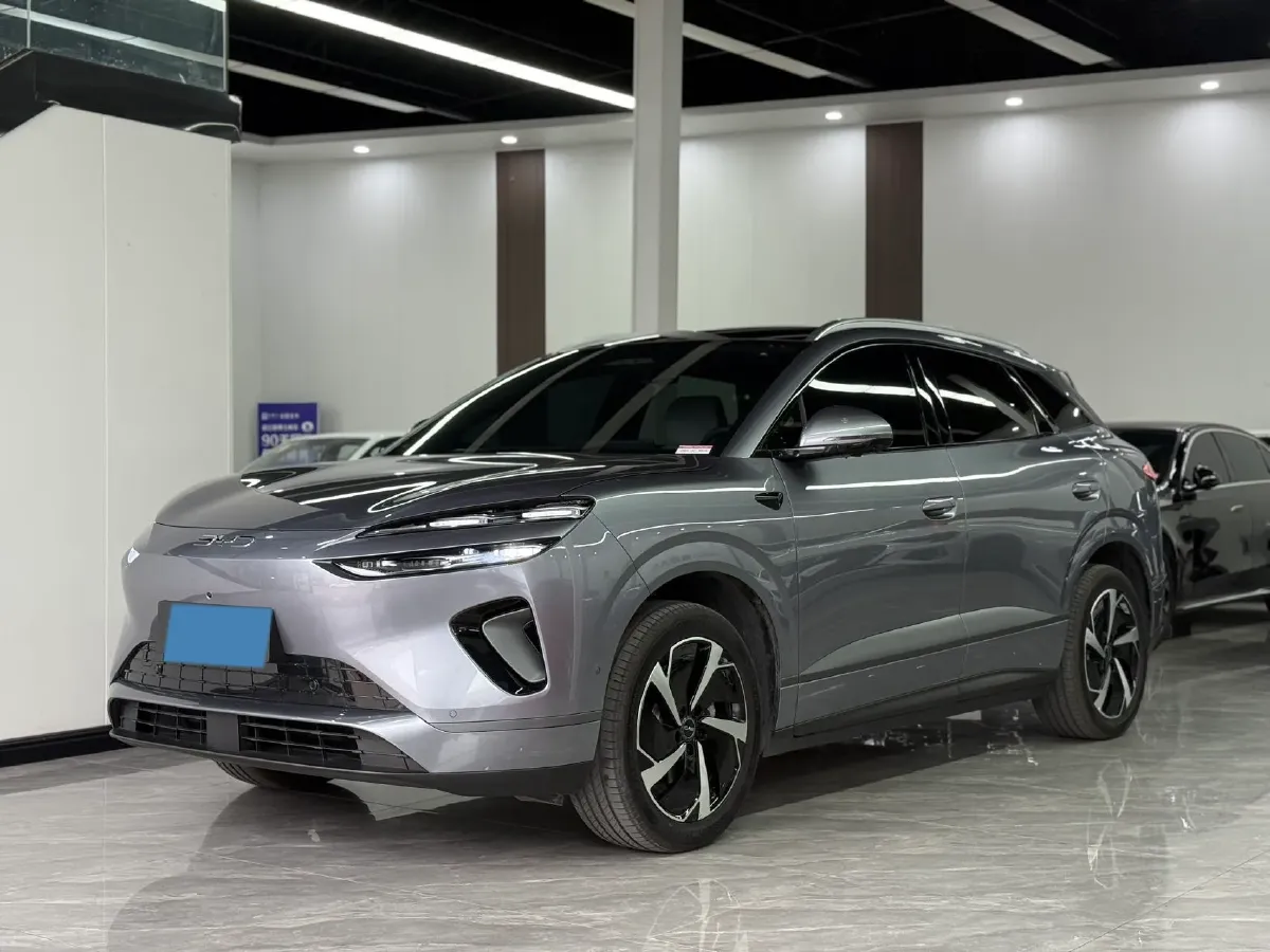 2025 LanDian E5 PLUS 1.5L 95HP L4 E-CVT PHEV,autocango,china used car exporter,china ev exporter,chinese used car exporter,chinese used ev exporter