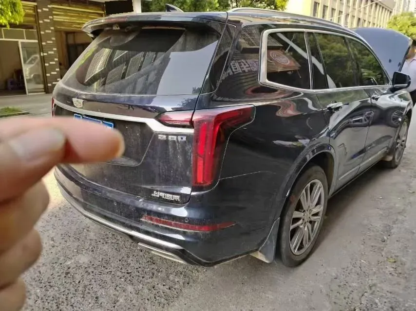 2022 Cadillac XT6 2.0T 237HP L4 9AT,autocango,china used car exporter,china ev exporter,chinese used car exporter,chinese used ev exporter
