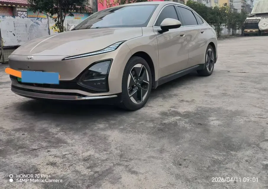 2024 WuLing XingGuangS BEV 60KWH,autocango,china used car exporter,china ev exporter,chinese used car exporter,chinese used ev exporter