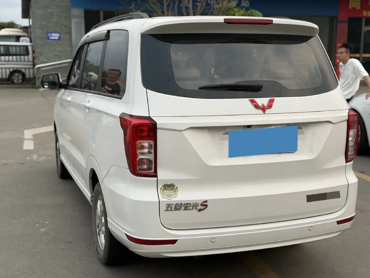 2019 WuLing HongGuang 1.5L 99HP L4 6MT,autocango,china used car exporter,china ev exporter,chinese used car exporter,chinese used ev exporter