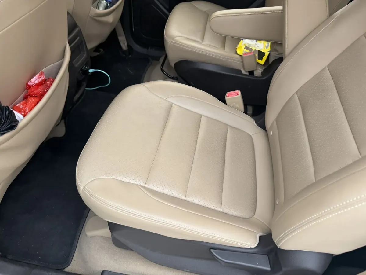 2019 WuLing HongGuang 1.5L 99HP L4 6MT,autocango,china used car exporter,china ev exporter,chinese used car exporter,chinese used ev exporter