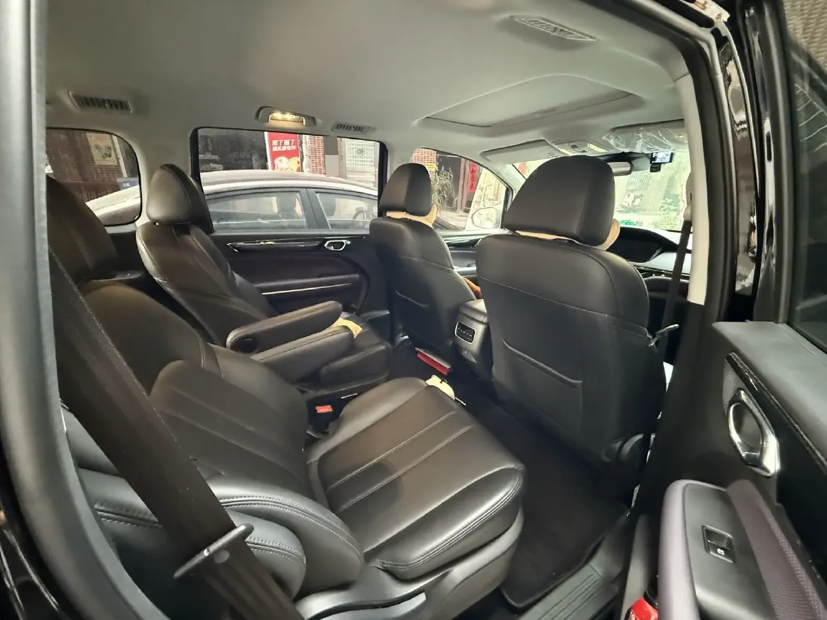 2025 GAC Trumpchi M6 1.5T 177HP L4 7DCT,autocango,china used car exporter,china ev exporter,chinese used car exporter,chinese used ev exporter