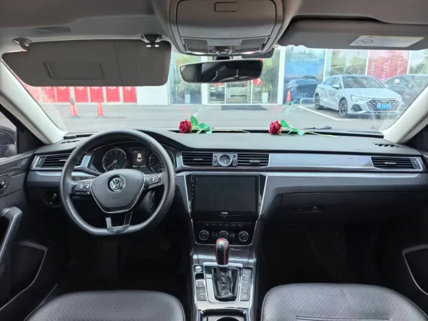 2017 Volkswagen Passat 1.8T 180HP L4 7DCT,autocango,china used car exporter,china ev exporter,chinese used car exporter,chinese used ev exporter