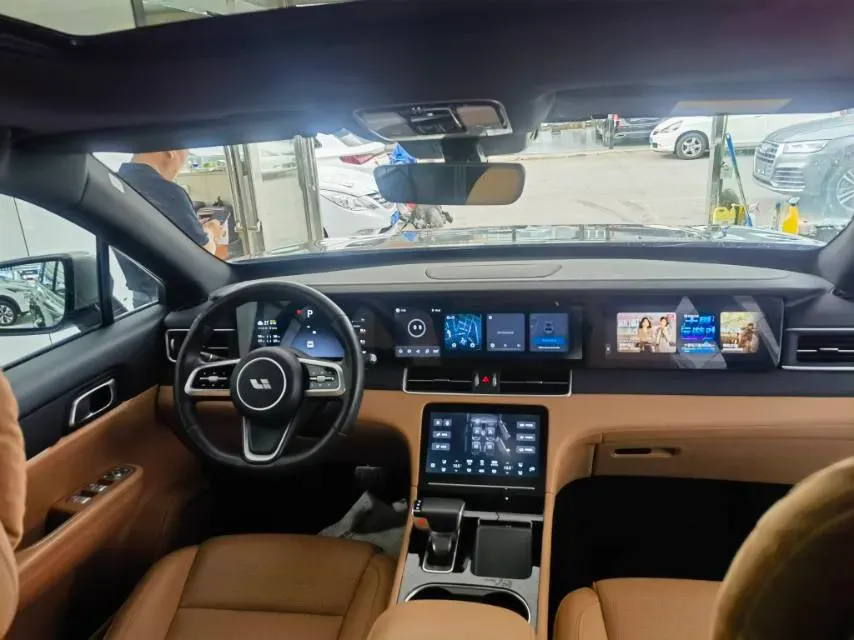 2021 Li ONE Range Extended 131HP REEV 40.5KWH,autocango,china used car exporter,china ev exporter,chinese used car exporter,chinese used ev exporter