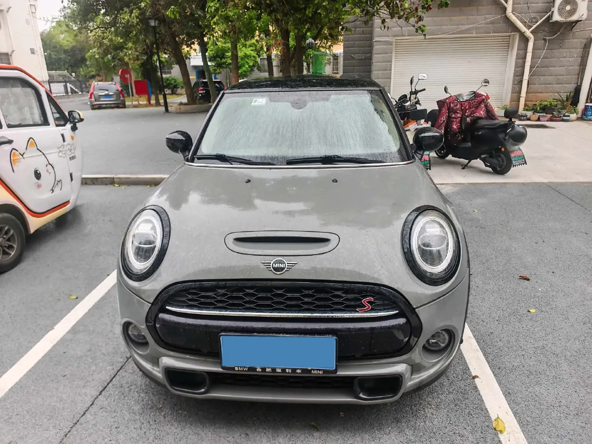 2024 ChangAn X7 PLUS 1.5T 170HP L4 6MT,autocango,china used car exporter,china ev exporter,chinese used car exporter,chinese used ev exporter