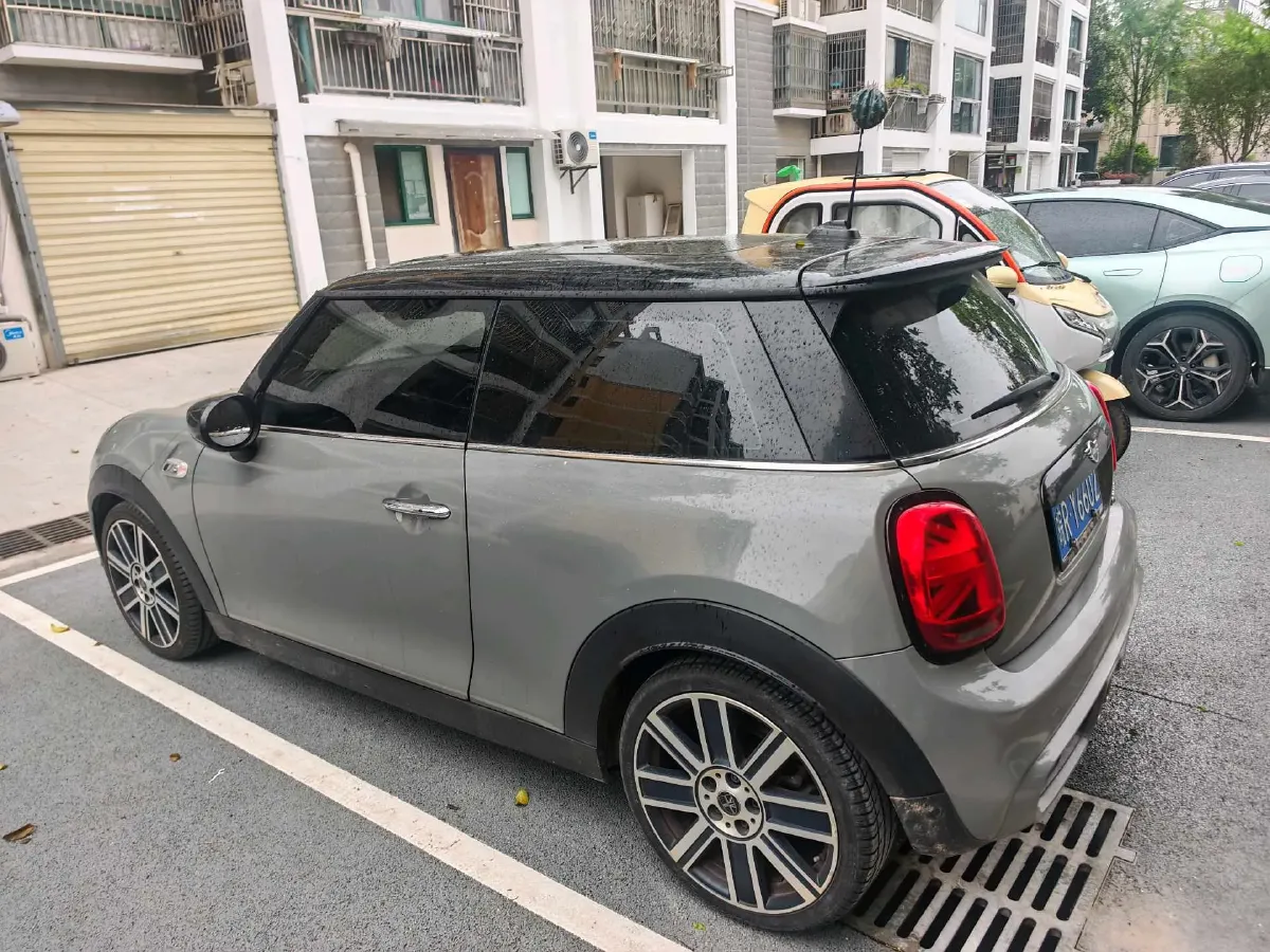 2024 ChangAn X7 PLUS 1.5T 170HP L4 6MT,autocango,china used car exporter,china ev exporter,chinese used car exporter,chinese used ev exporter