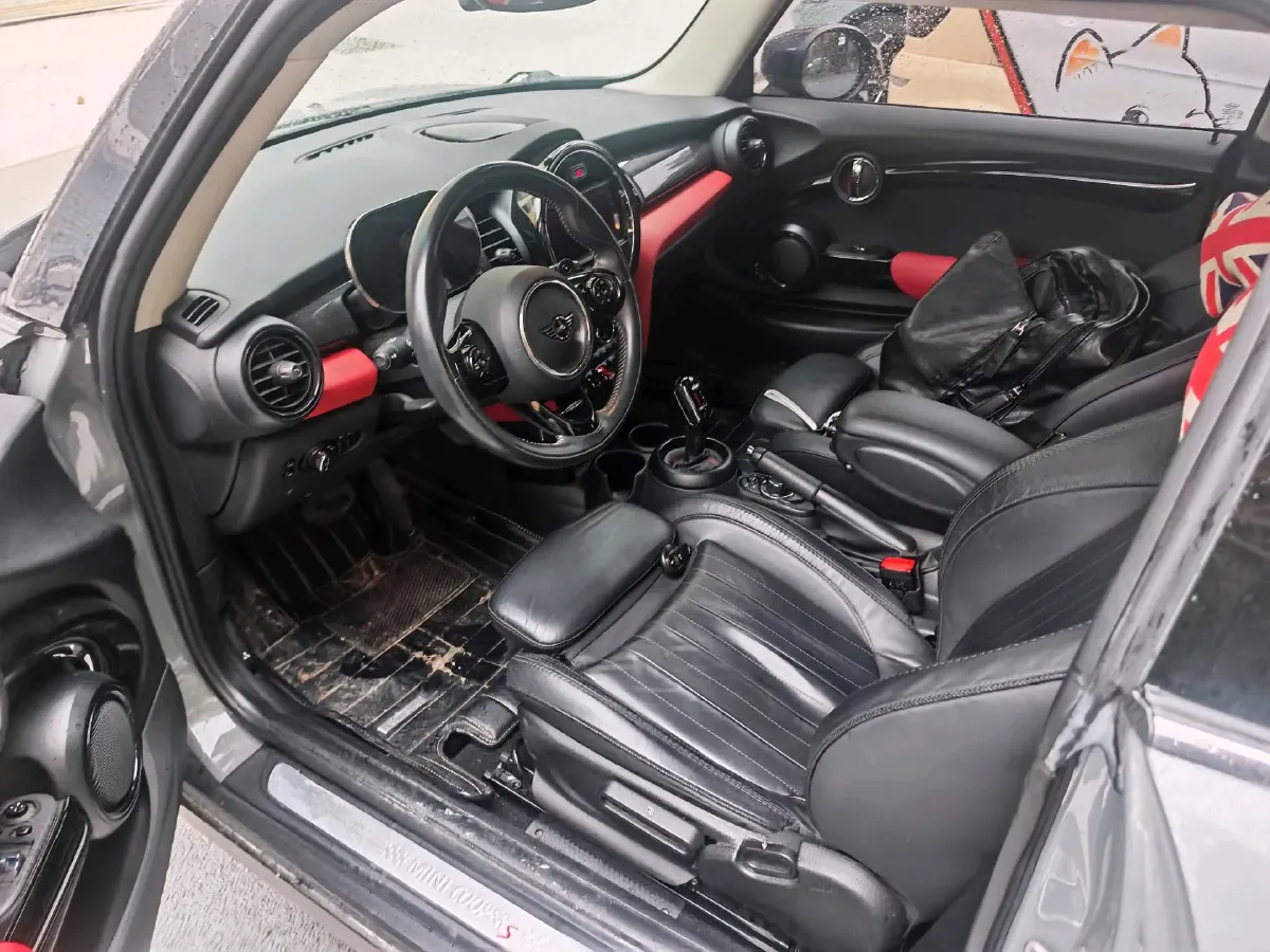 2024 ChangAn X7 PLUS 1.5T 170HP L4 6MT,autocango,china used car exporter,china ev exporter,chinese used car exporter,chinese used ev exporter