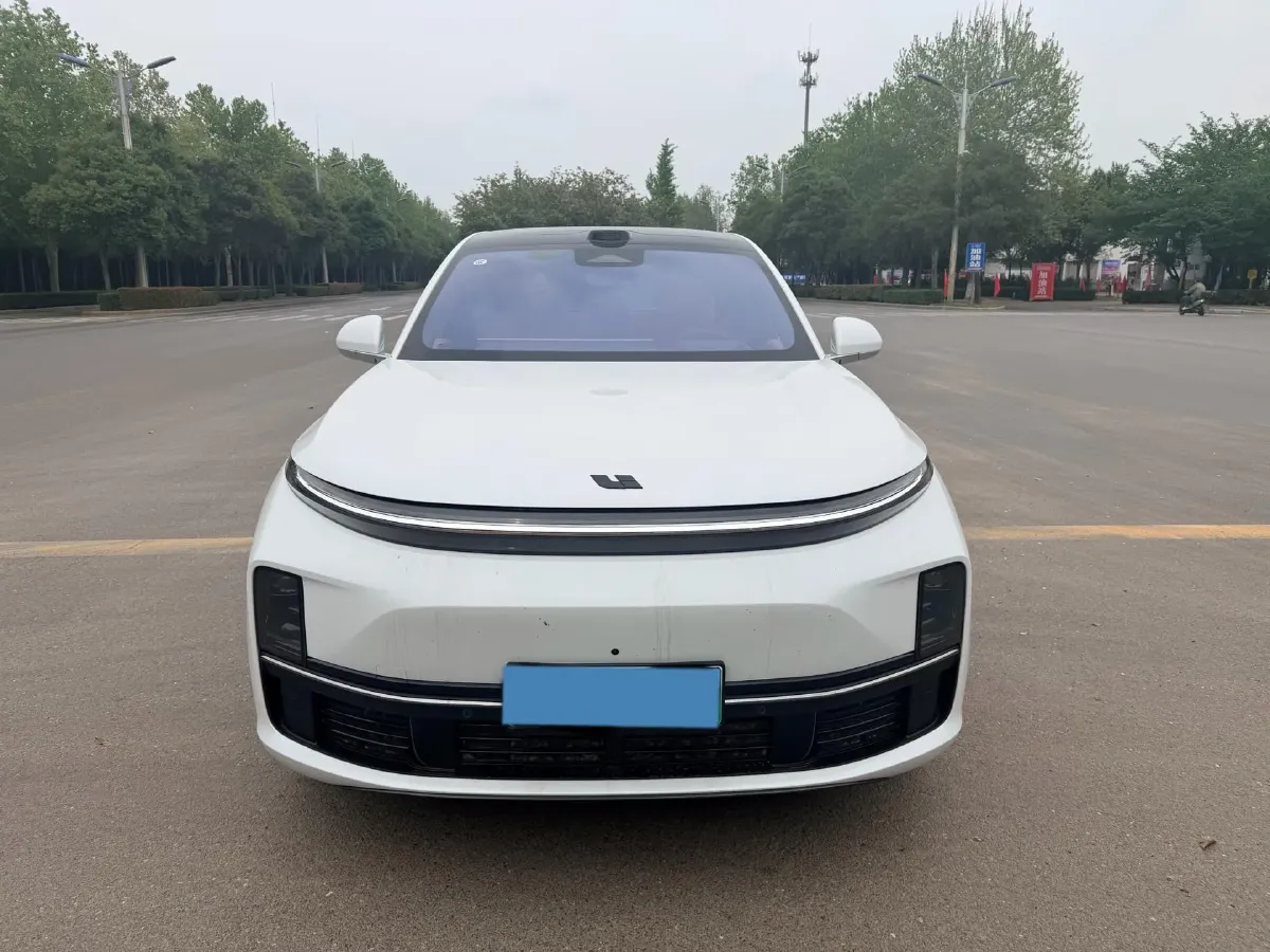 2025 Li L7 Range Extended 154HP REEV,autocango,china used car exporter,china ev exporter,chinese used car exporter,chinese used ev exporter