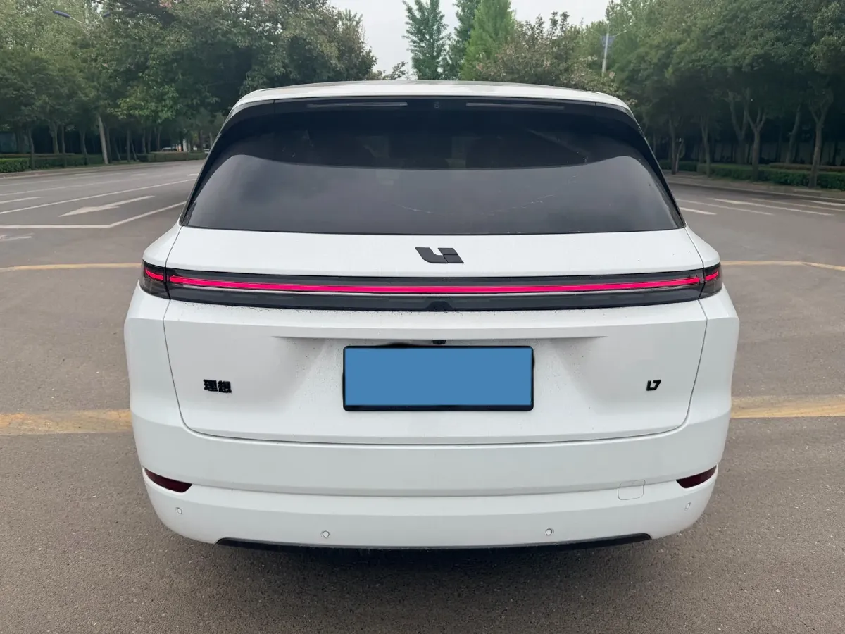 2025 Li L7 Range Extended 154HP REEV,autocango,china used car exporter,china ev exporter,chinese used car exporter,chinese used ev exporter