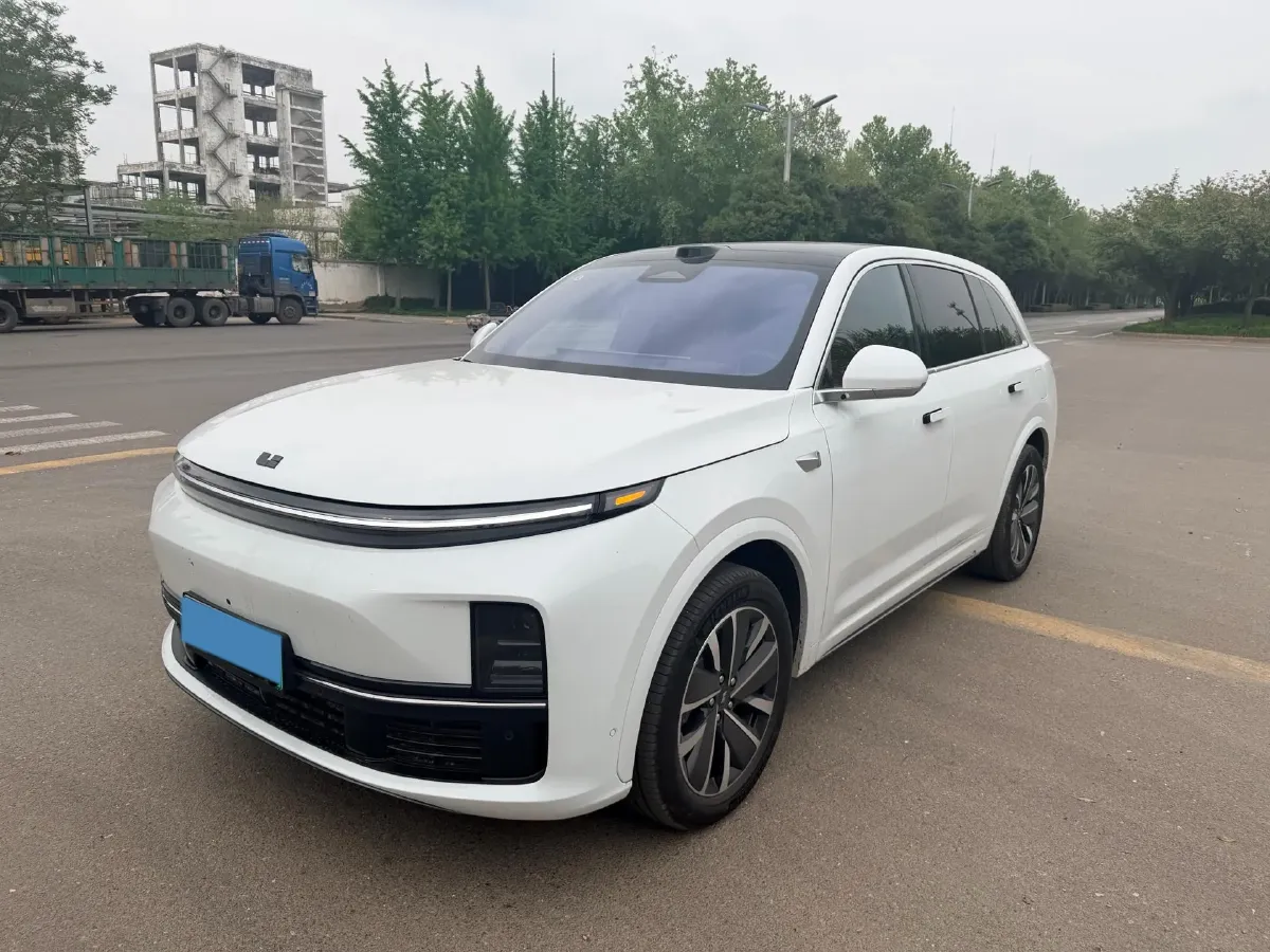 2025 Li L7 Range Extended 154HP REEV,autocango,china used car exporter,china ev exporter,chinese used car exporter,chinese used ev exporter