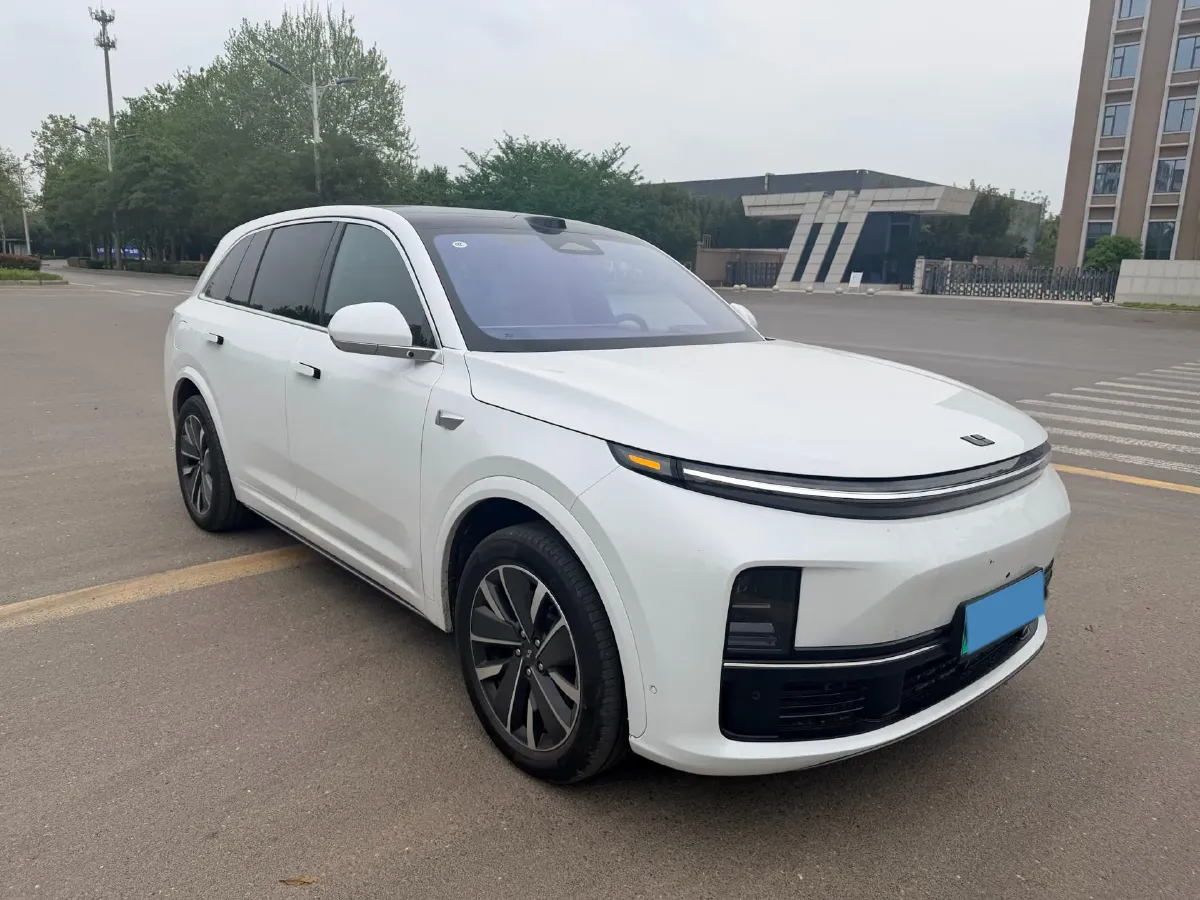 2025 Li L7 Range Extended 154HP REEV,autocango,china used car exporter,china ev exporter,chinese used car exporter,chinese used ev exporter