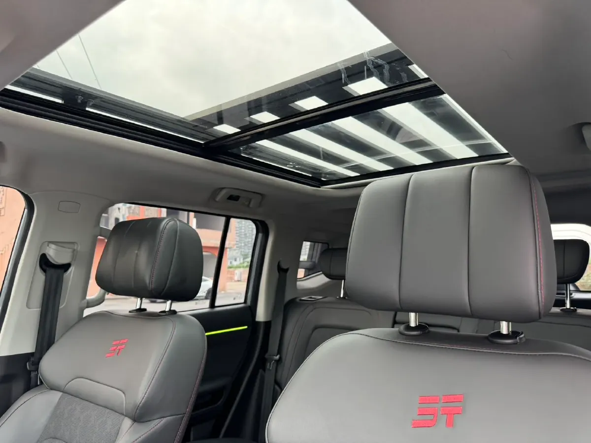 2023 Jetour Traveller 2.0T 254HP L4 7DCT,autocango,china used car exporter,china ev exporter,chinese used car exporter,chinese used ev exporter