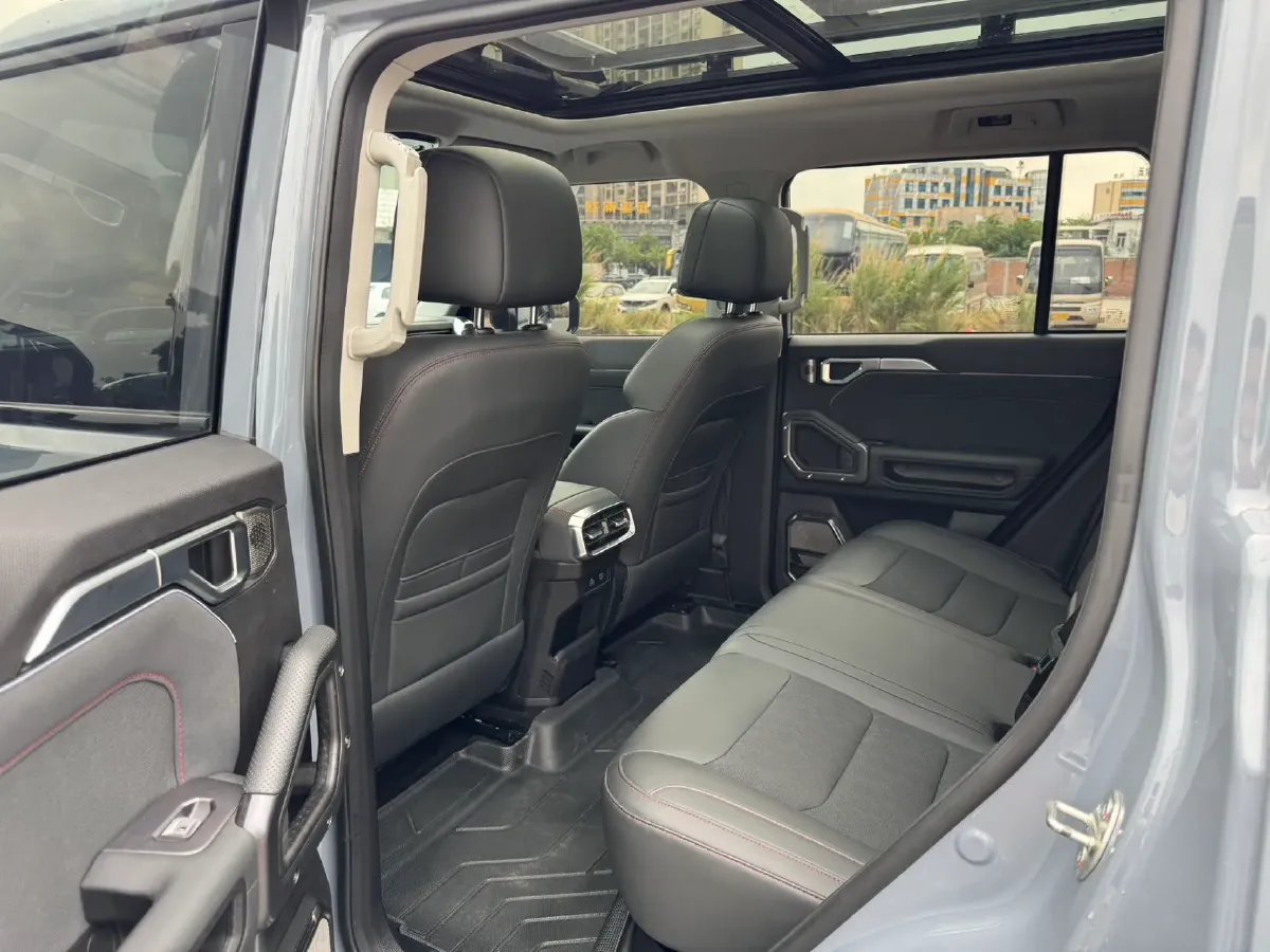 2023 Jetour Traveller 2.0T 254HP L4 7DCT,autocango,china used car exporter,china ev exporter,chinese used car exporter,chinese used ev exporter