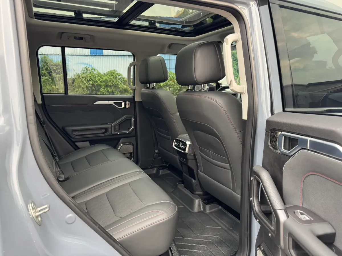 2023 Jetour Traveller 2.0T 254HP L4 7DCT,autocango,china used car exporter,china ev exporter,chinese used car exporter,chinese used ev exporter