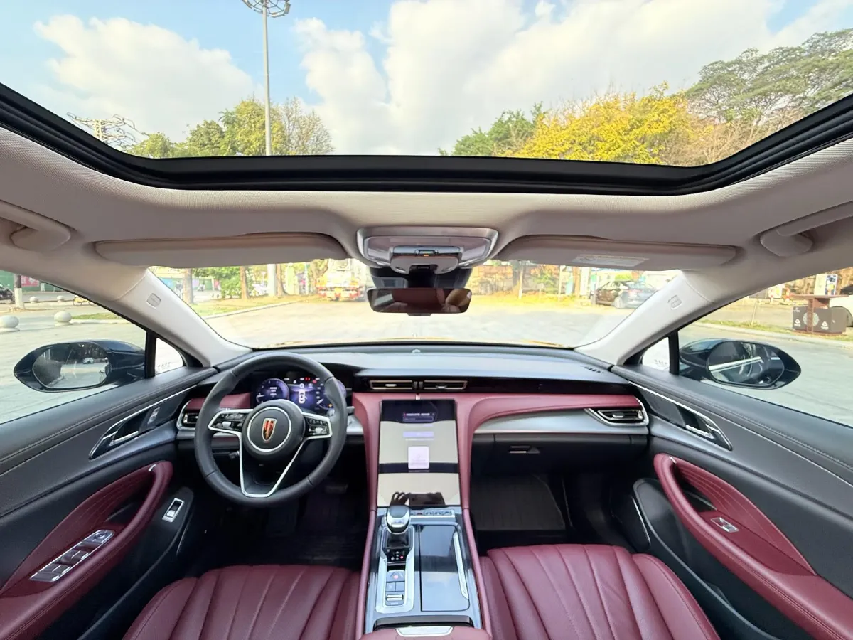 2023 HongQi H5 2.0T 224HP L4 8AT,autocango,china used car exporter,china ev exporter,chinese used car exporter,chinese used ev exporter