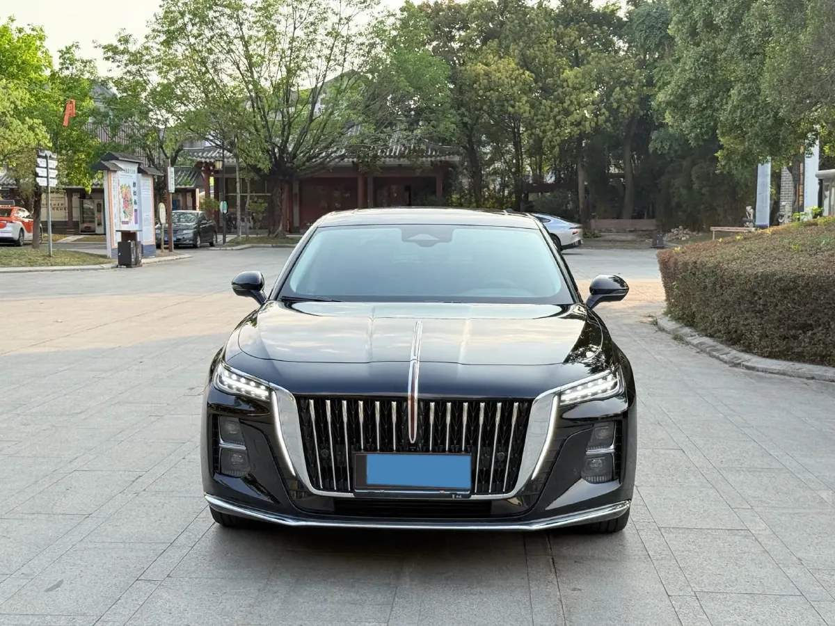 2023 HongQi H5 2.0T 224HP L4 8AT,autocango,china used car exporter,china ev exporter,chinese used car exporter,chinese used ev exporter