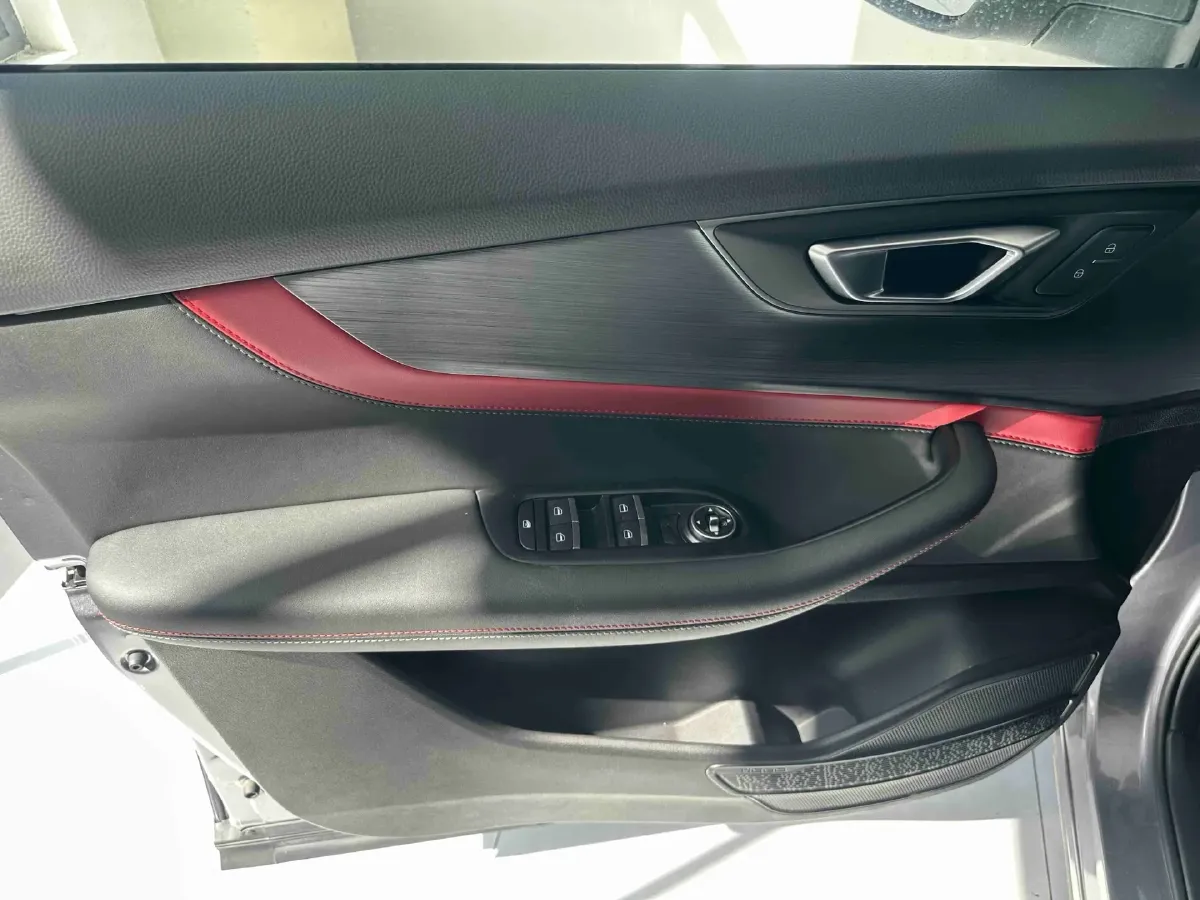 2022 Chery Tiggo 7 1.5T 156HP L4 CVT,autocango,china used car exporter,china ev exporter,chinese used car exporter,chinese used ev exporter